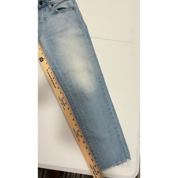 Universal Thread Women's Mid Rise Boyfriend Crop Jeans Light Wash Size 00 / 24 R - Picture 10 of 10